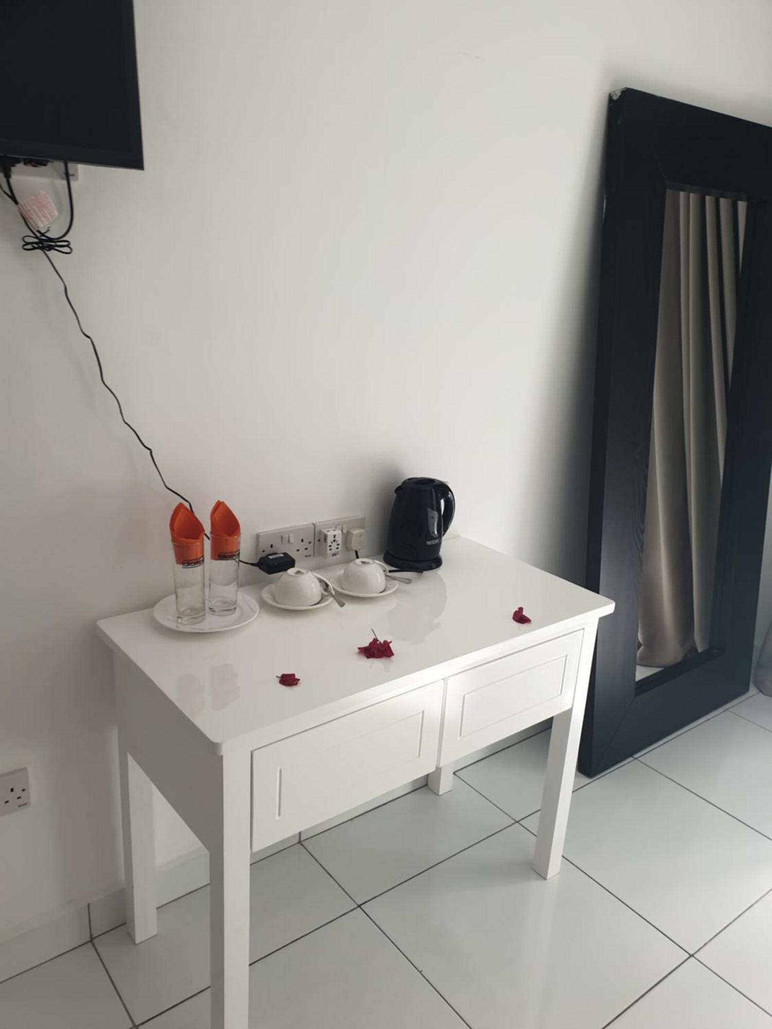 Authentique Hotel 3*